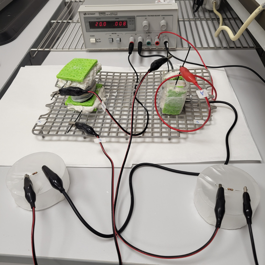 Proceso de consolidación experimental por electrocinética en piezas arqueológicas (Copyright: PAP-IGEO)